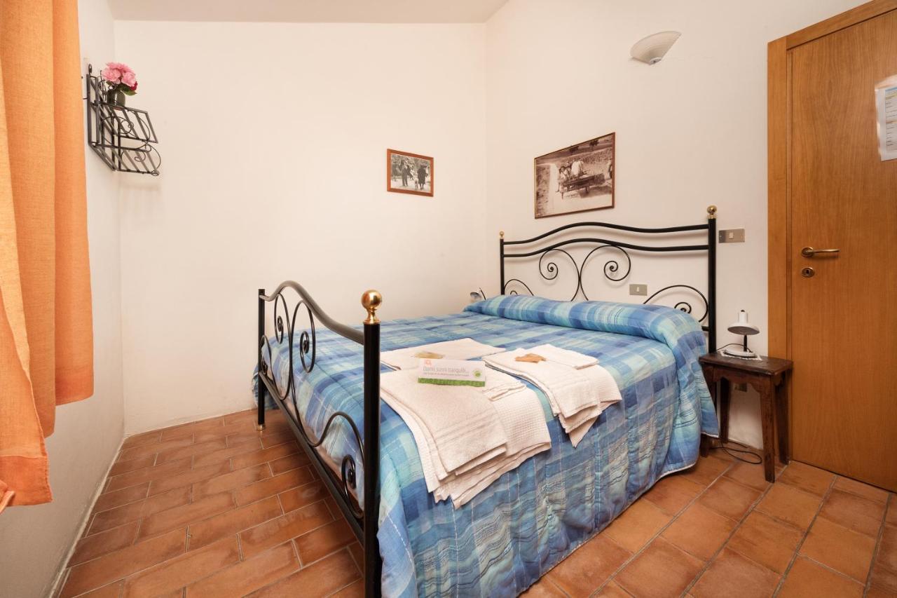 Agriturismo Girolomoni - Locanda Isola del Piano Kültér fotó