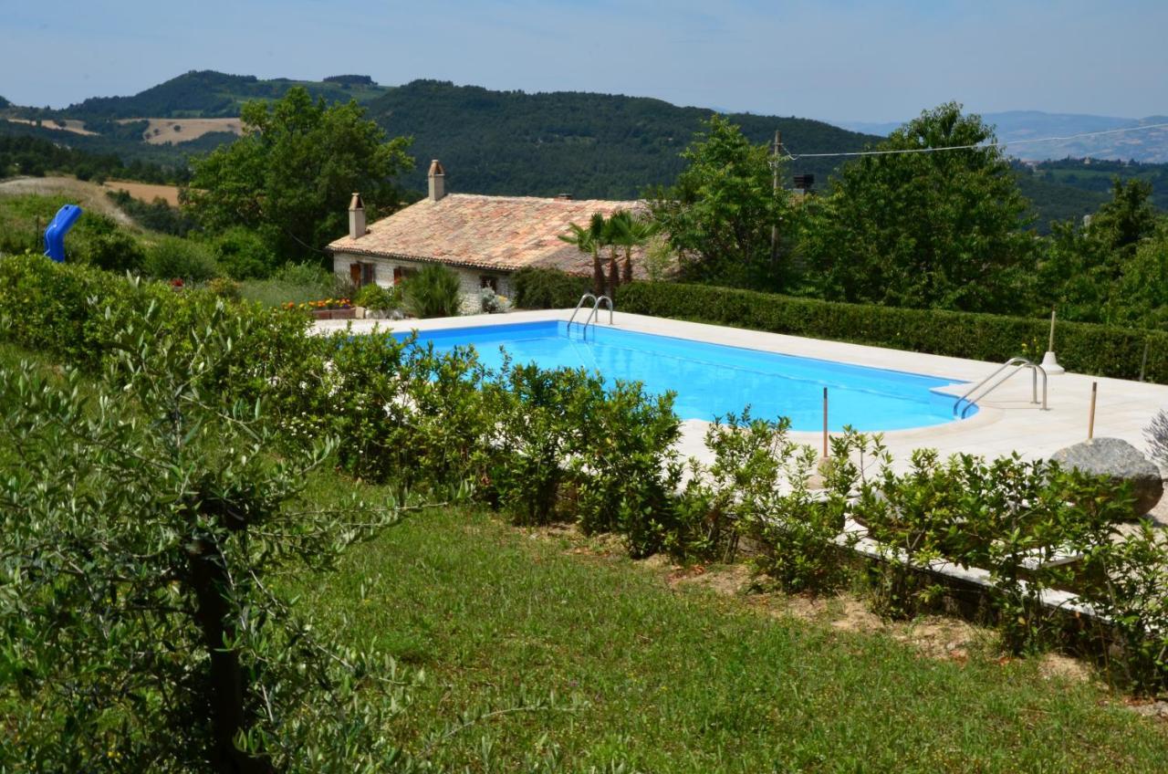 Agriturismo Girolomoni - Locanda Isola del Piano Kültér fotó