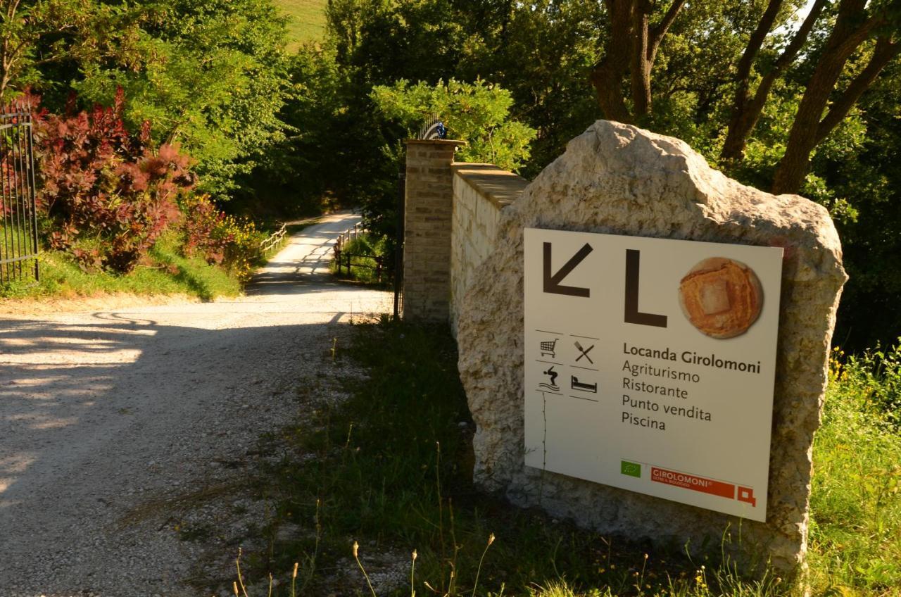 Agriturismo Girolomoni - Locanda Isola del Piano Kültér fotó